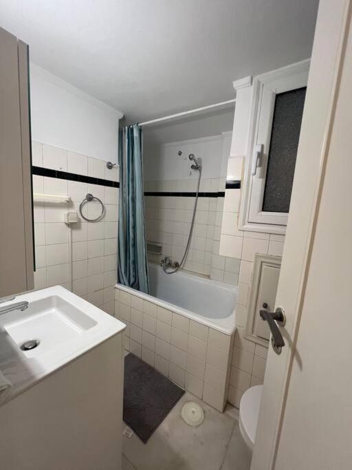 Apartment Plaka Nicks Retro Flat *